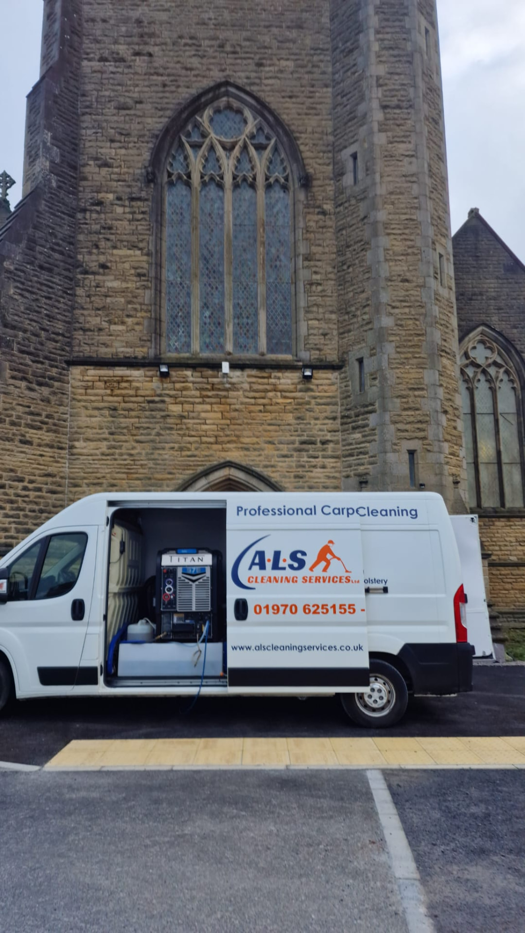 ALS Cleaning Services van with Hydramaster Titan 575 truckmount in Aberystwyth